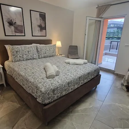 Casa Hanna Garden Апартаменты Вербания